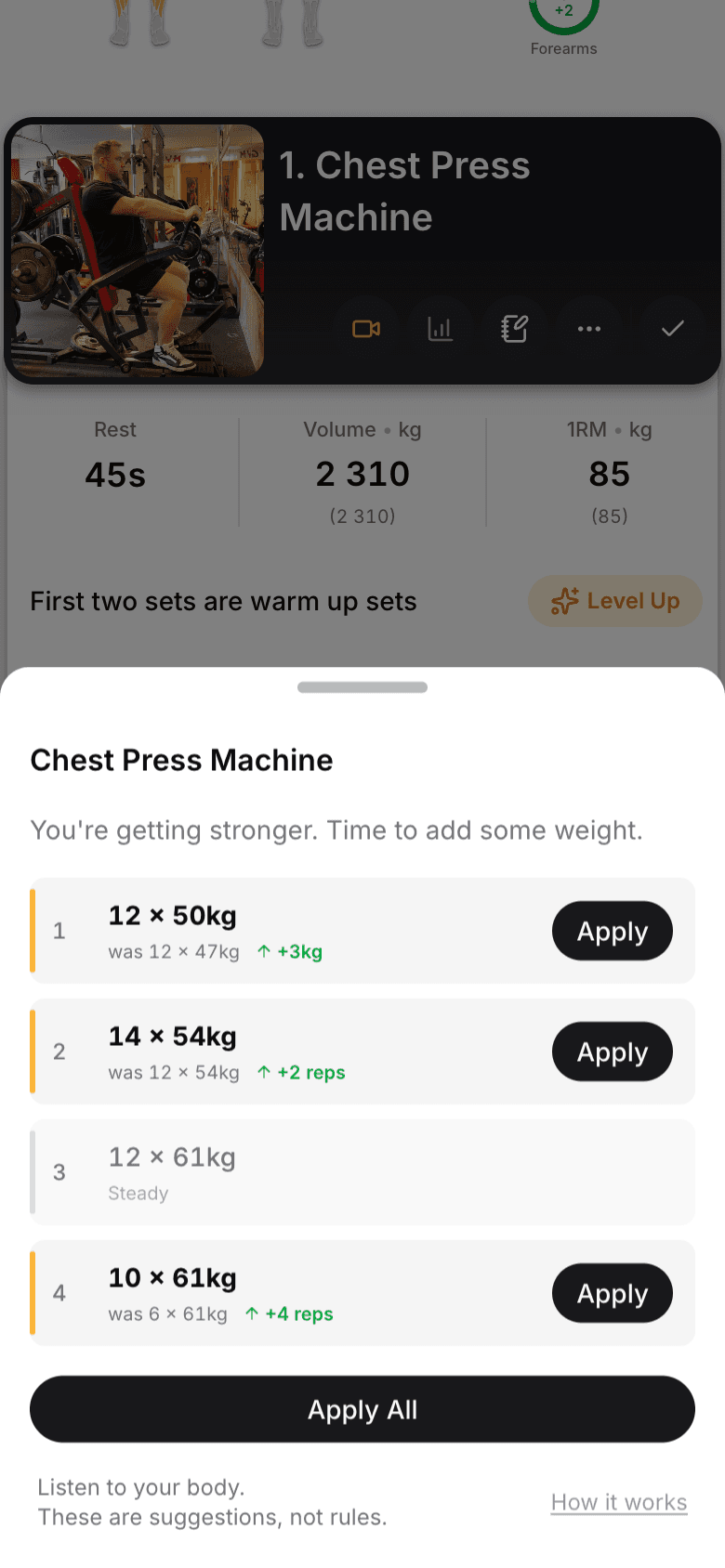 Smart Progression screen suggesting weight and reps for the next set
