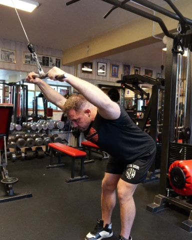 Cable Lat Pullover exercise demonstration